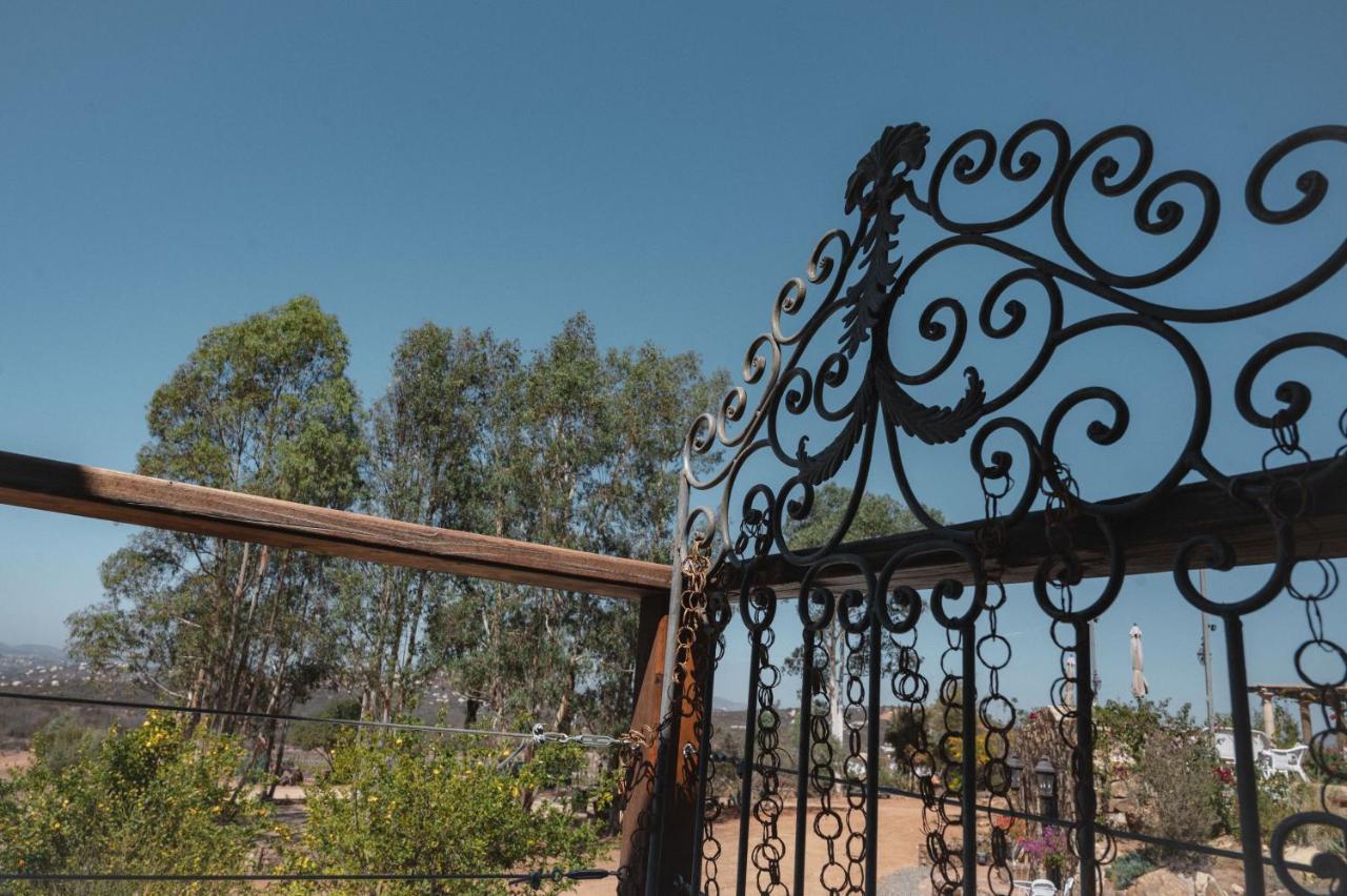Vina Calabria Bed & Breakfast Valle de Guadalupe Exterior photo